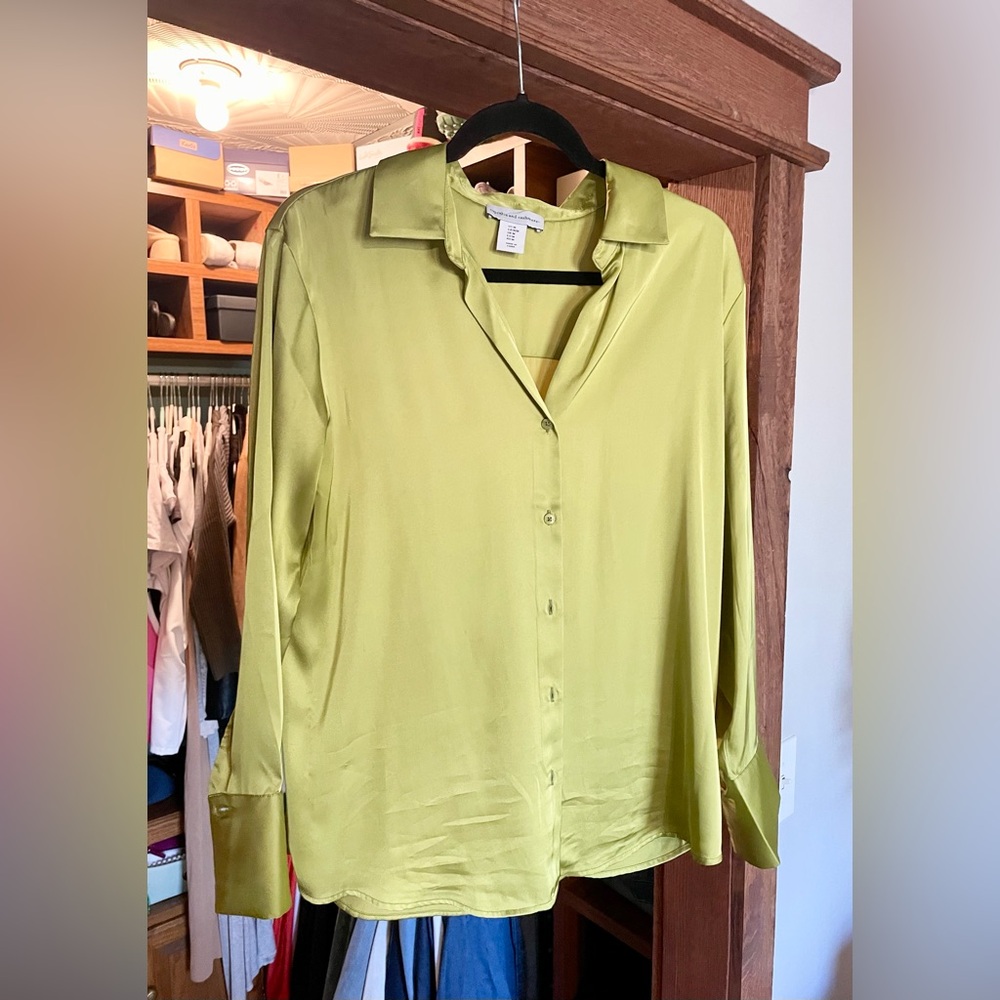 Women's Green Button-Up Blouse
